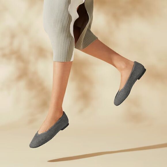 VIVAIA Shoes - VIVAIA Square-Toe V-Cut Flats (Margot 2.0)‎ Size EUR 35 US 5